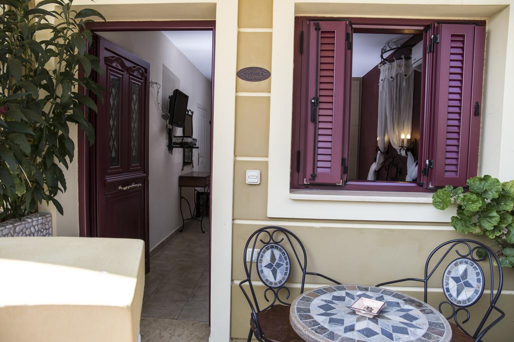 Greka Ionian Suites Agia Efimia Exterior foto
