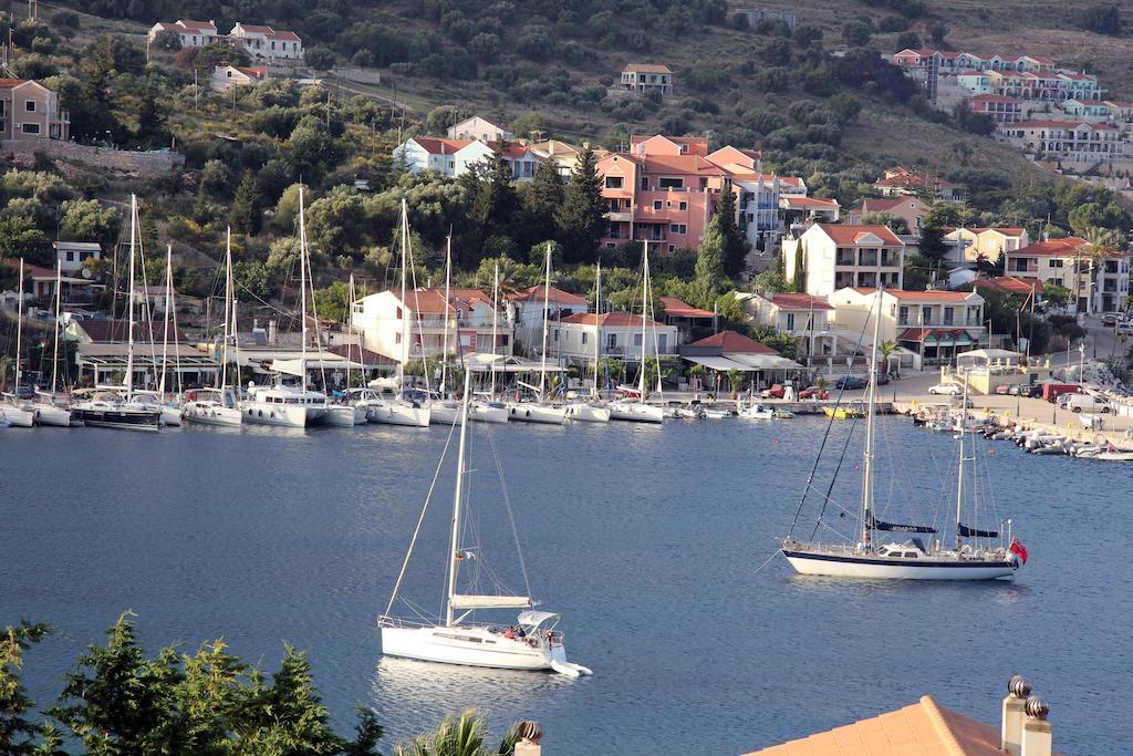 Greka Ionian Suites Agia Efimia Exterior foto