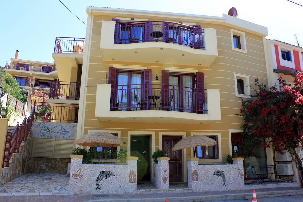 Greka Ionian Suites Agia Efimia Exterior foto