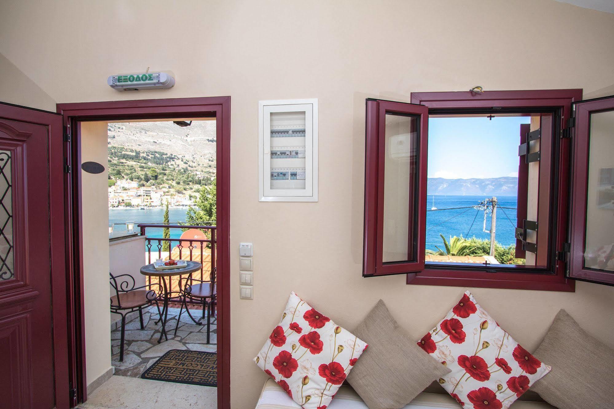 Greka Ionian Suites Agia Efimia Exterior foto