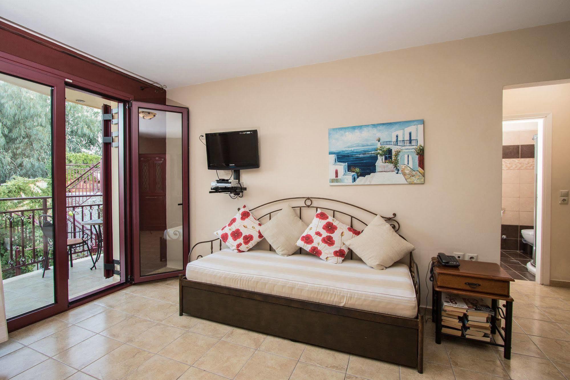 Greka Ionian Suites Agia Efimia Exterior foto