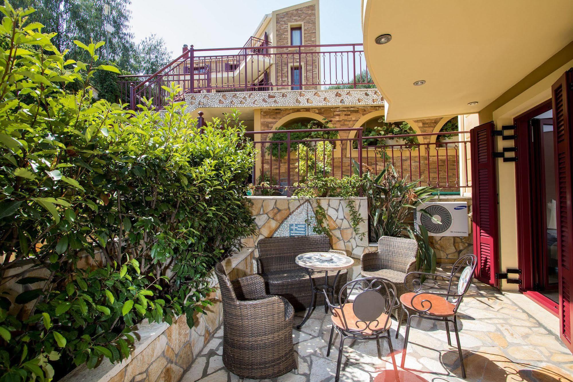 Greka Ionian Suites Agia Efimia Exterior foto