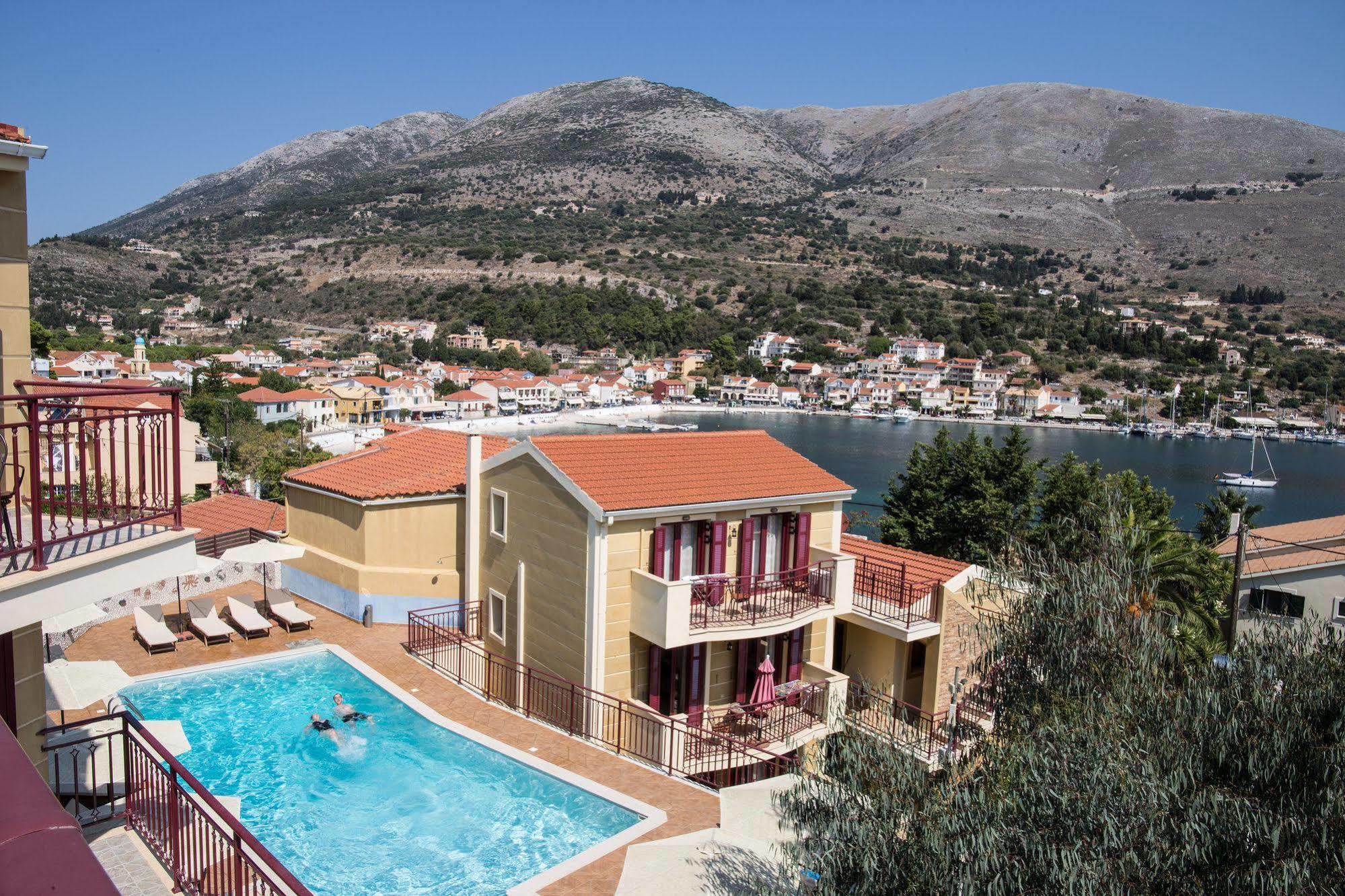 Greka Ionian Suites Agia Efimia Exterior foto