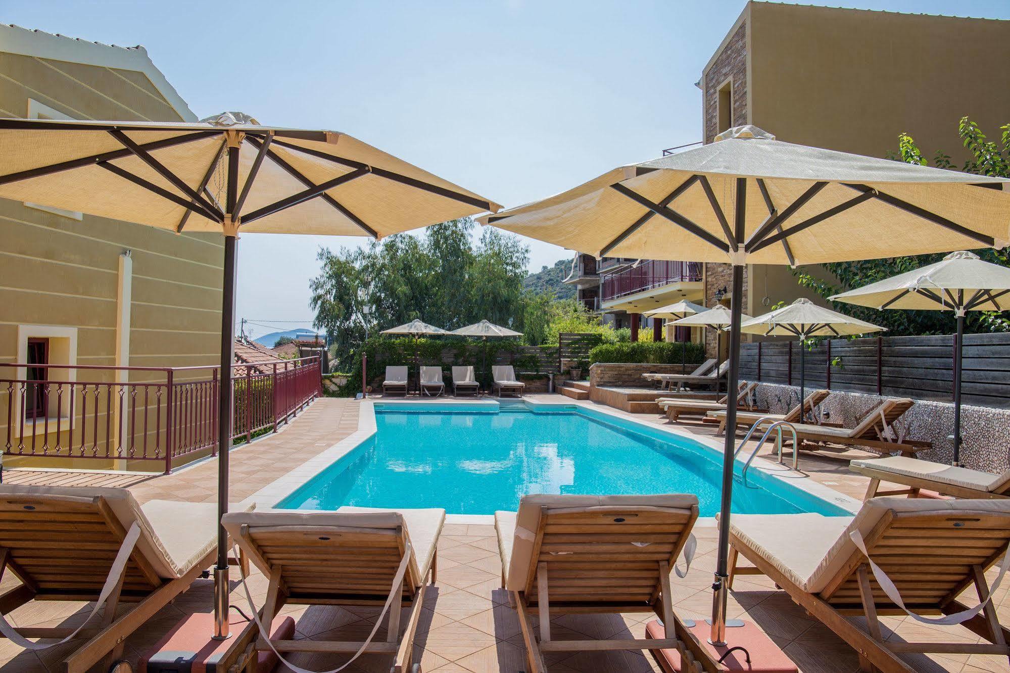 Greka Ionian Suites Agia Efimia Exterior foto