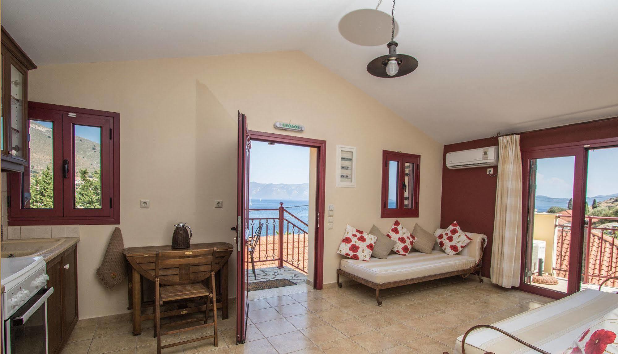 Greka Ionian Suites Agia Efimia Exterior foto