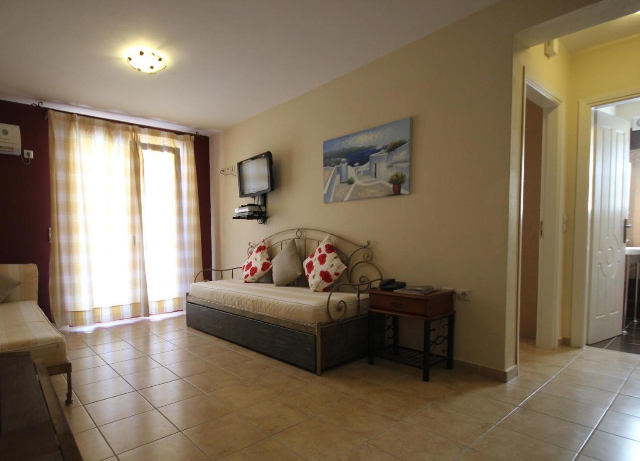 Greka Ionian Suites Agia Efimia Exterior foto